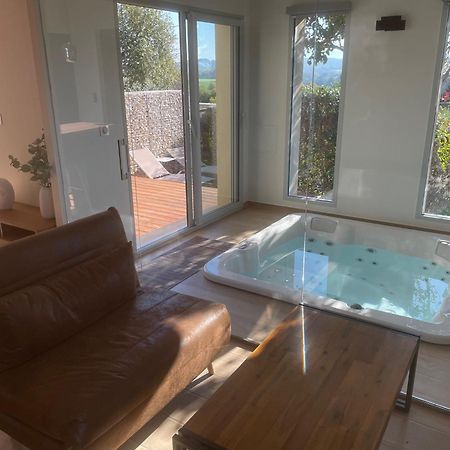 Logement Avec Jacuzzi Joucas Exterior foto