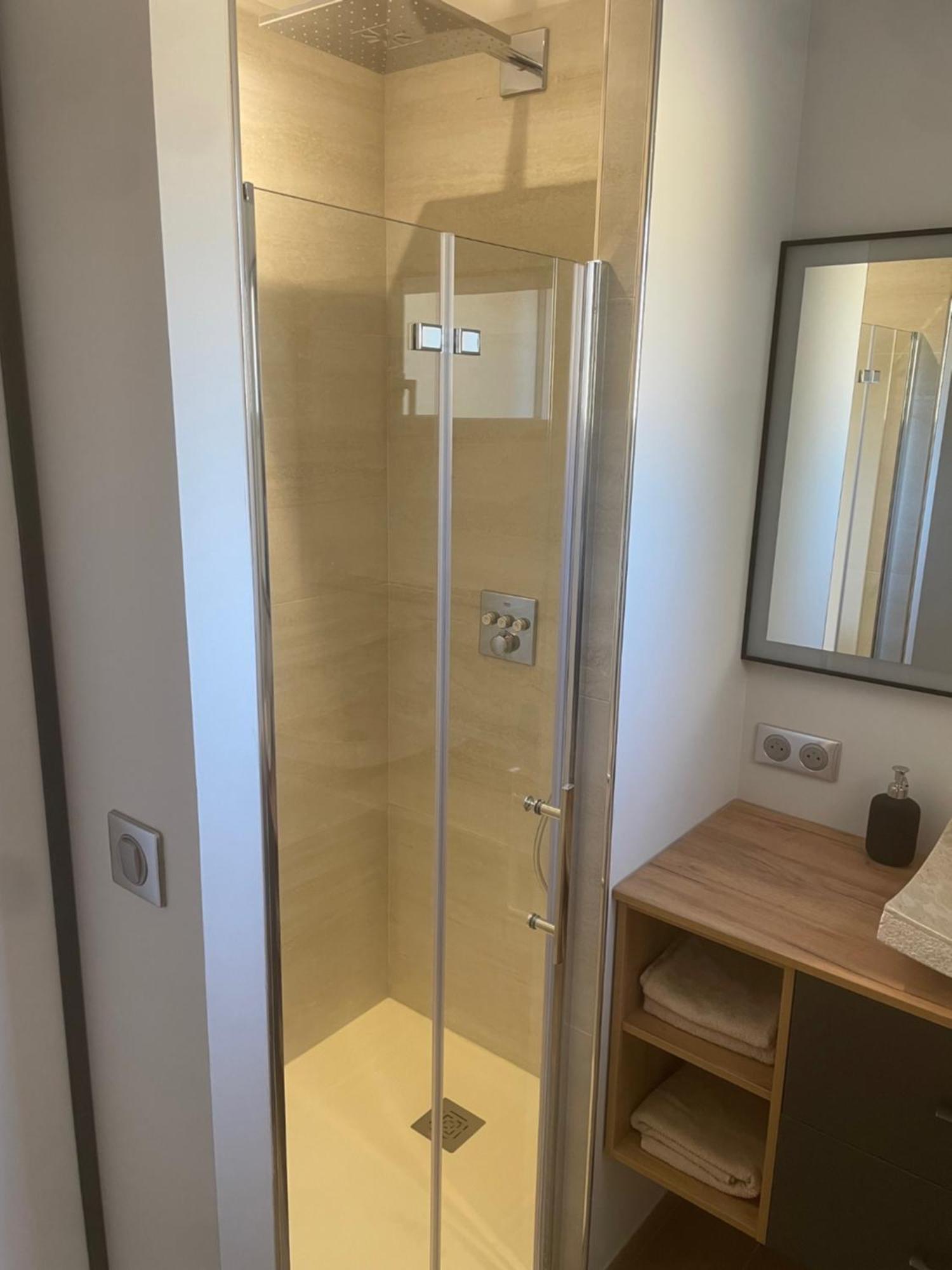 Logement Avec Jacuzzi Joucas Exterior foto