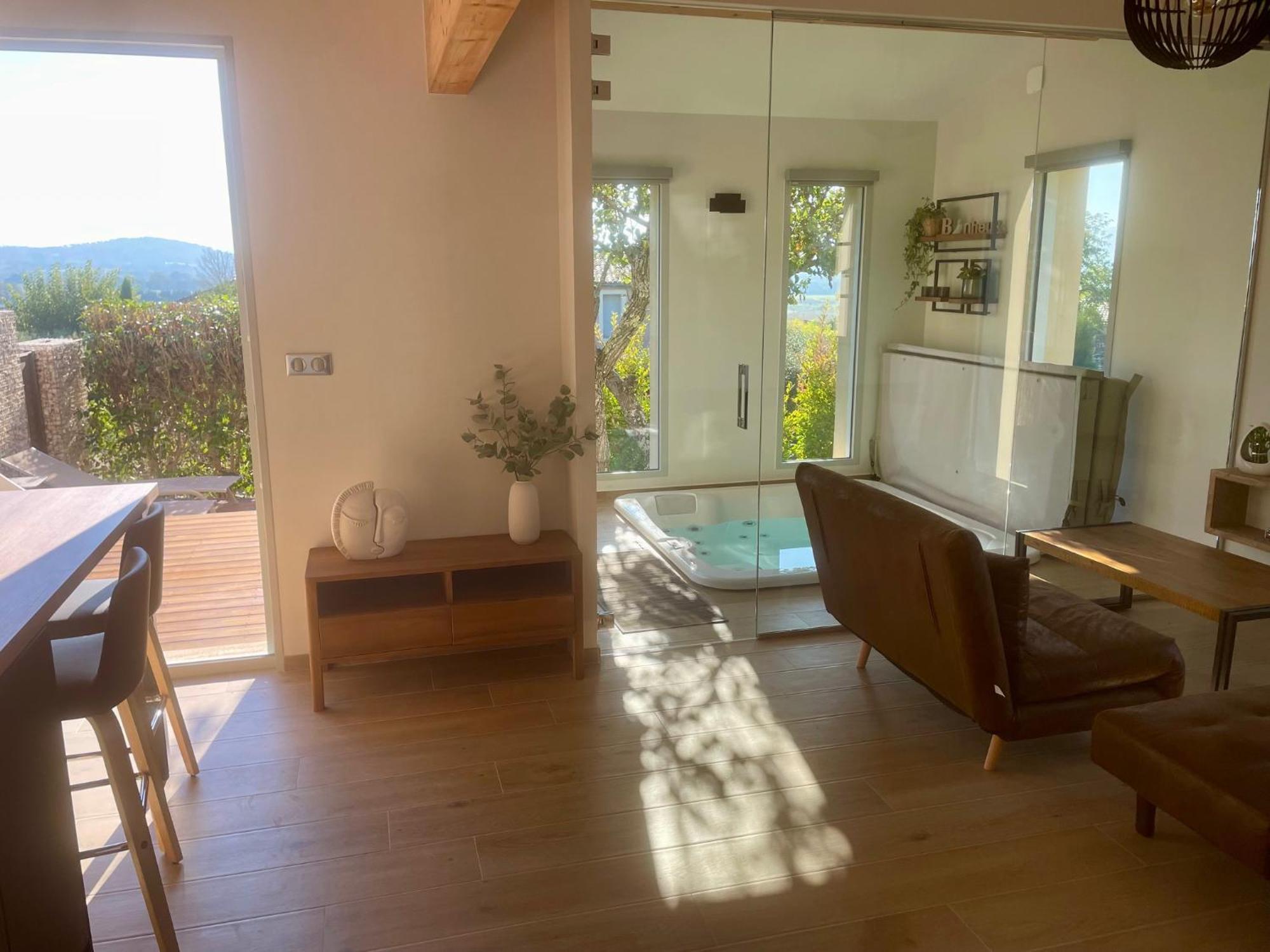Logement Avec Jacuzzi Joucas Exterior foto