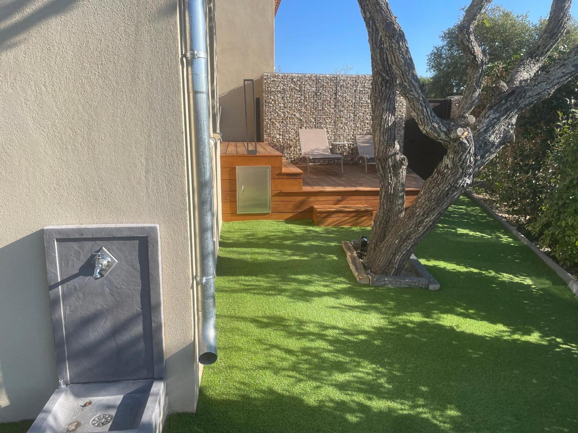 Logement Avec Jacuzzi Joucas Exterior foto